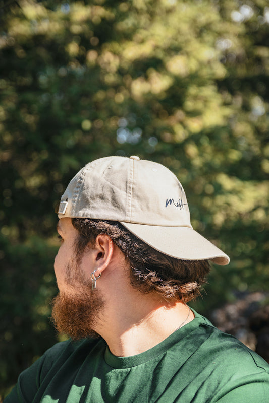 Casquette beige et bleu
