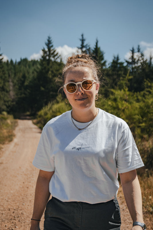 T-shirt blanc et gris